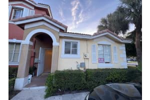 4 Sw 15th Rd, Homestead