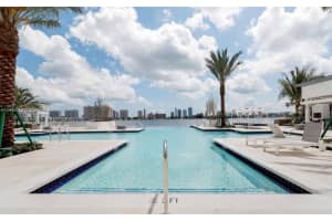 17111 Biscayne Blvd 2103, North Miami Beach