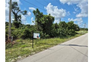 844 E Foxtail, Lehigh Acres