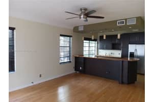 935 9th St 4a, Miami Beach