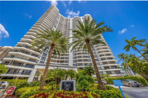 19195 Ne 36th Ct 405, Aventura