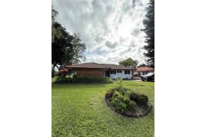 300 Nw 42nd St, Boca Raton