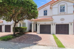 8144 Nw 107th Path, Doral