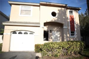 9828 Nw 2nd St, Plantation