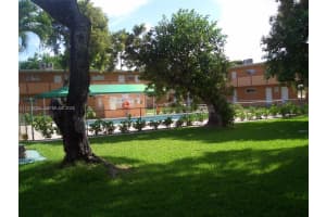 9760 Sw 184th St 15d, Cutler Bay