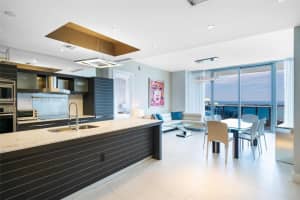 200 Biscayne Boulevard Way 4707, Miami