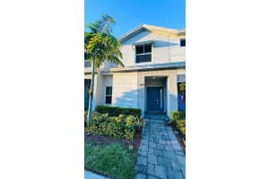 325 Ne 1st Dr, Florida City