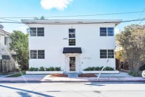 7510 Byron Ave 8, Miami Beach