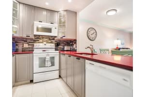 4705 Nw 35th St 616, Lauderdale Lakes