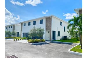 3282 Sw 44th St, Dania Beach 3282 Sw 44th St, Dania Beach