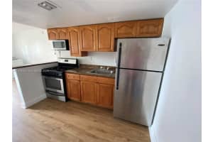 241 S Royal Poinciana Blvd 114, Miami Springs