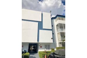 9159 Sw 77th Ave 211, Miami