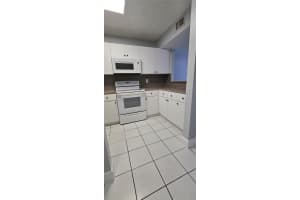 2630 W 76th St 201, Hialeah 2630 W 76th St 201, Hialeah