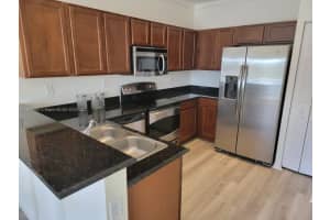 10870 Nw 88th Ter 227, Doral