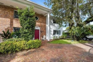 10670 Sw 77th Ave 10670, Pinecrest