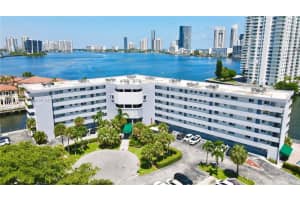 4000 Ne 170th St 605, North Miami Beach
