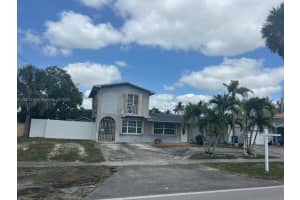 17045 Nw 78th Ave 2, Hialeah