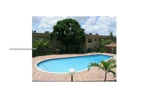 2530 Nw 39th Way 102, Lauderdale Lakes