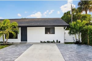 2612 Se Clayton Street 2612, Stuart