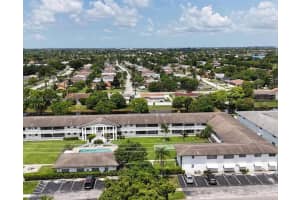 1631 Nw 46th Avenue 119, Lauderhill