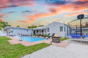 1230 Sw 22nd Ter, Miami