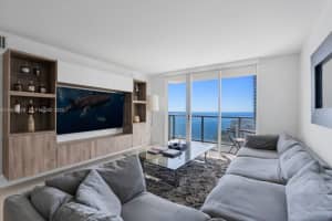 1155 Brickell Bay Dr 2409, Miami