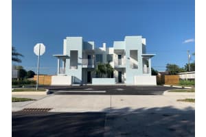 805 E 28th St 805, Hialeah