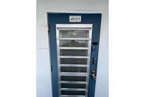 4001 Upminster J 4001, Deerfield Beach