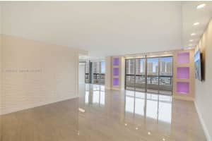 3500 Mystic Pointe Dr 1206, Aventura