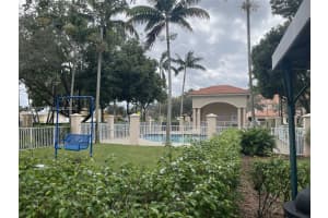 8831 S Isles Cir 8831, Tamarac
