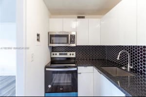 11005 Sw 1st St 205, Sweetwater