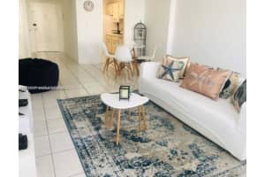 100 Lincoln Rd 541, Miami Beach