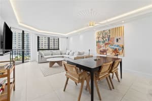 520 Brickell Key Dr A713, Miami