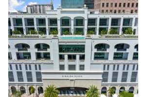 275 Giralda Ave C4, Coral Gables