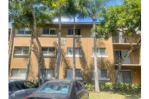 1089 N Benoist Farms Rd 107, West Palm Beach