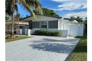 28 Se 4th St, Dania Beach