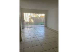 4120 Nw 79th Ave 1d, Doral