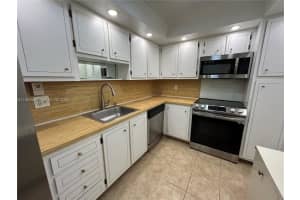 1100 Saint Charles Pl 308, Pembroke Pines
