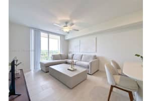 11239 Nw 4th Ter 202, Sweetwater