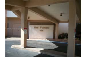 900 St Charles Pl 208, Pembroke Pines