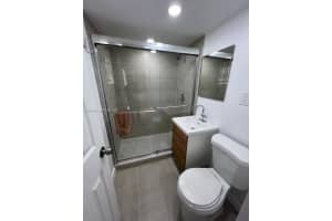 241 S Royal Poinciana Blvd 117, Miami Springs