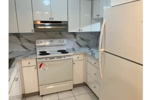 6283 W 24th Ave 104-2, Hialeah