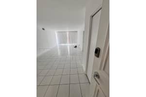 5161 Collins Ave 1108, Miami Beach