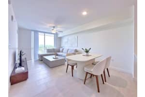 11239 Nw 4th Ter 325, Sweetwater 11239 Nw 4th Ter 325, Sweetwater