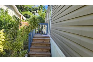 822 Heather Lane, Hallandale Beach