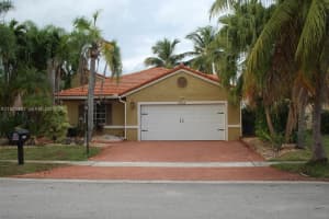 18801 Nw 5th St, Pembroke Pines