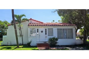 1840 Roosevelt St 1-2, Hollywood