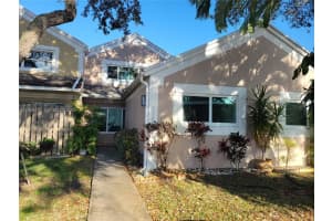 1325 Nw 123rd Ter, Pembroke Pines