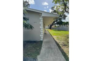 3970 Sw 58th St 1, Dania Beach
