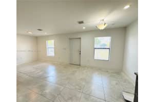 605 Nw 3rd East, Hallandale Beach